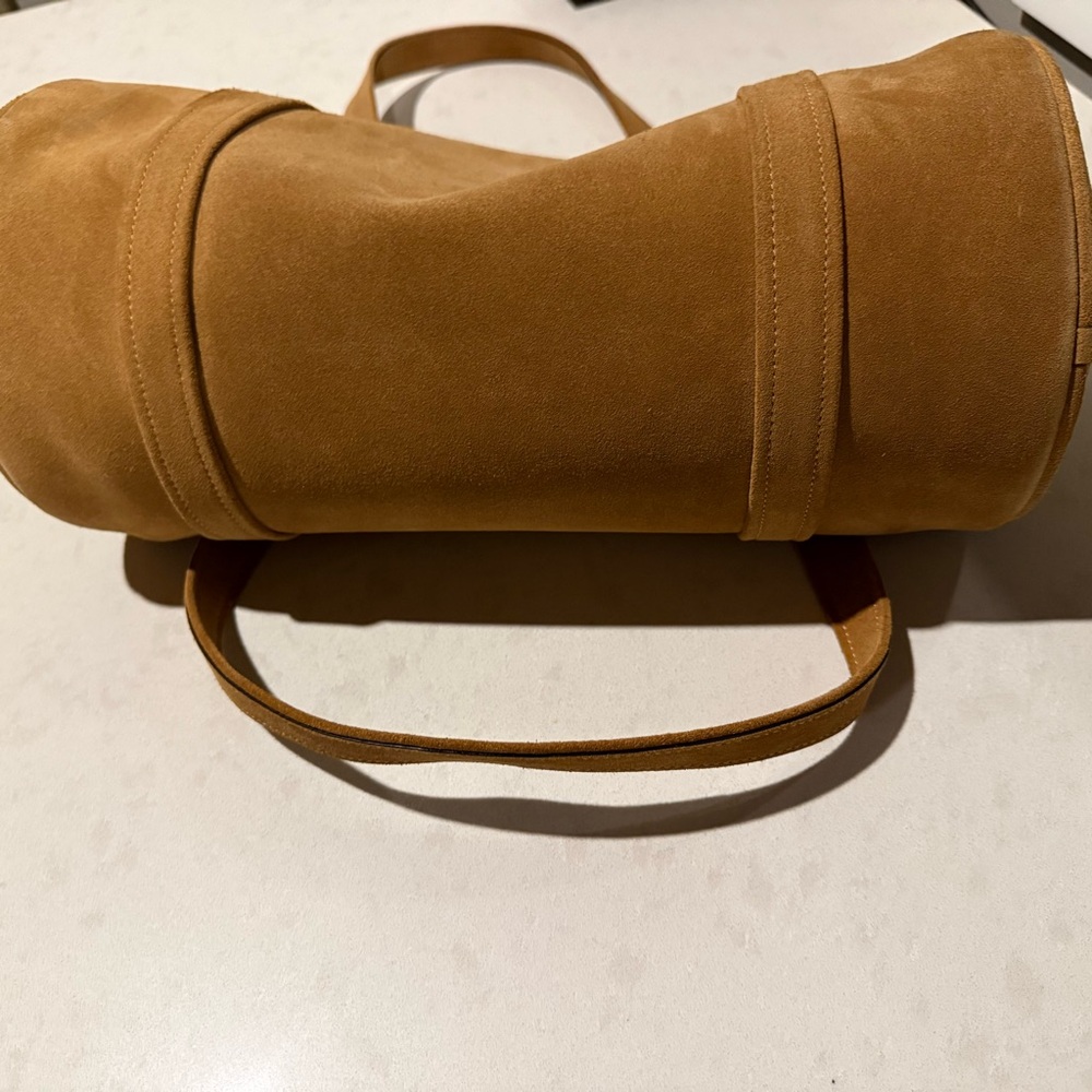 Coach Kisslock Barrel Bag Runway 2025 in Tan Suede - Picture 14 of 14